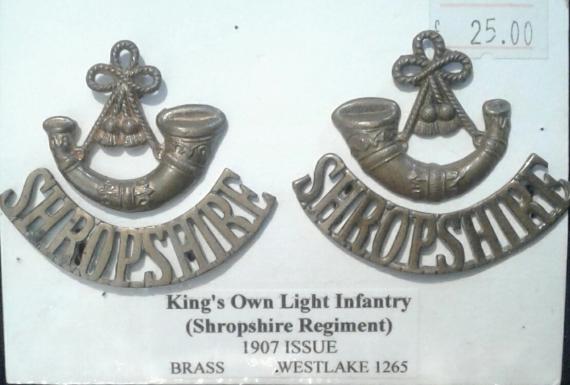 The Shropshire Light Infantry, Shoulder Titles