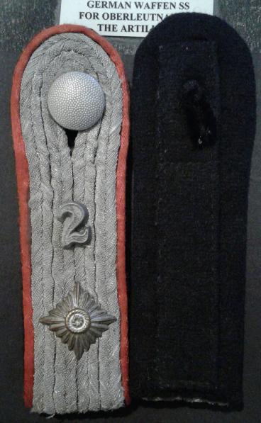 German: Shoulder Boards