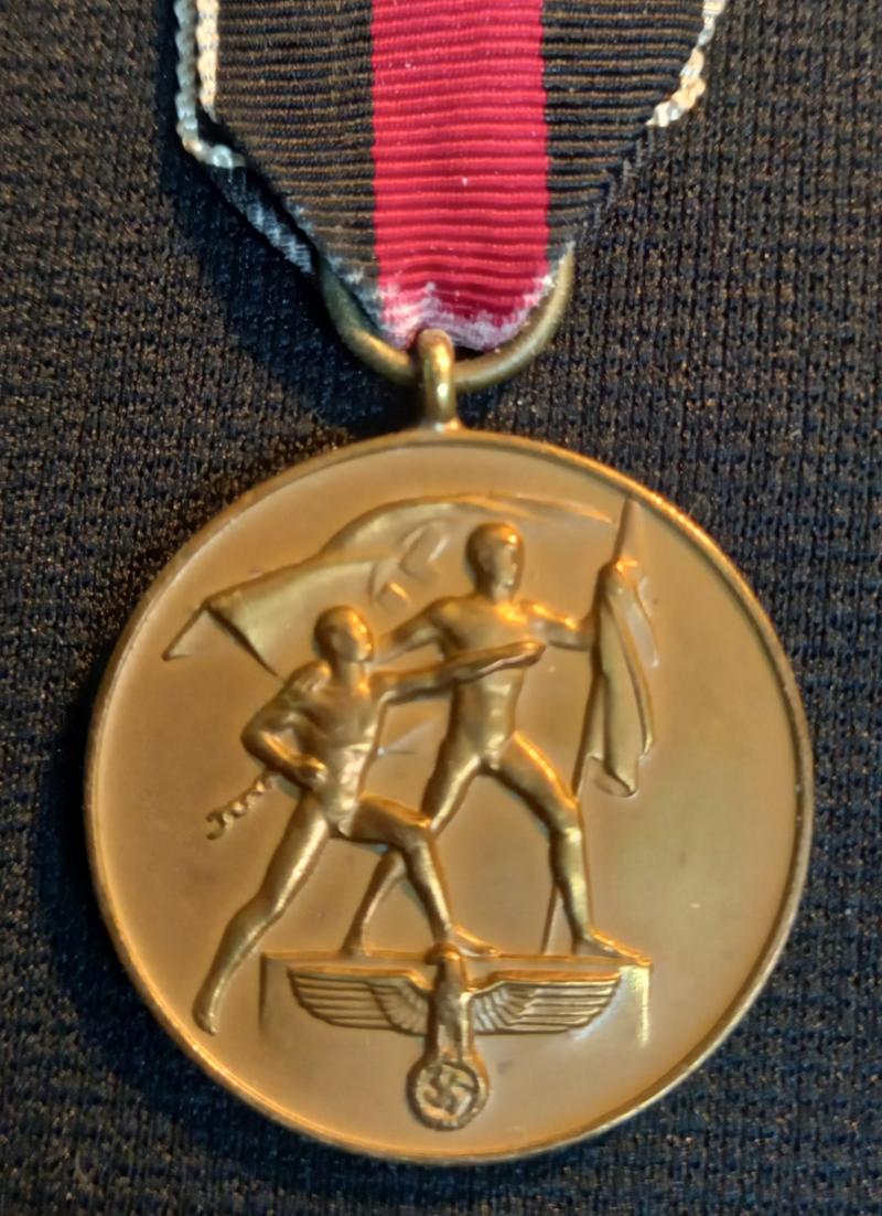 WW2 GERMAN MEDAILLE ZUR