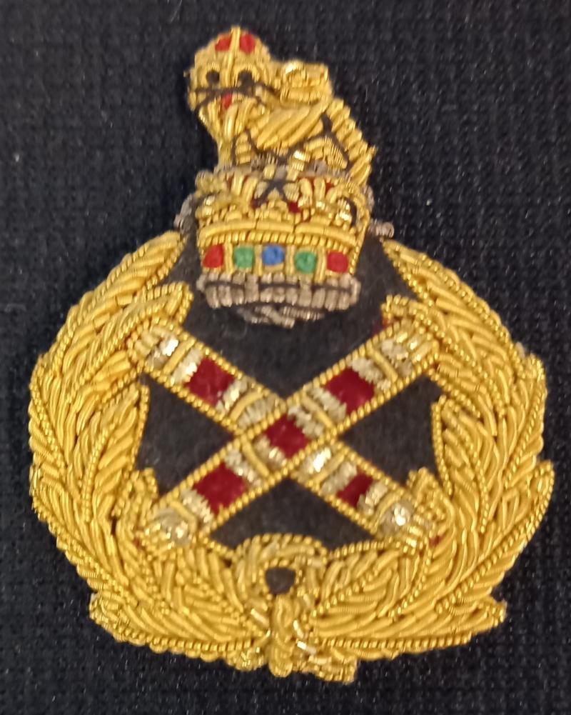 BRITISH ARMY FIELD MARSHAL'S BERET BADGE.