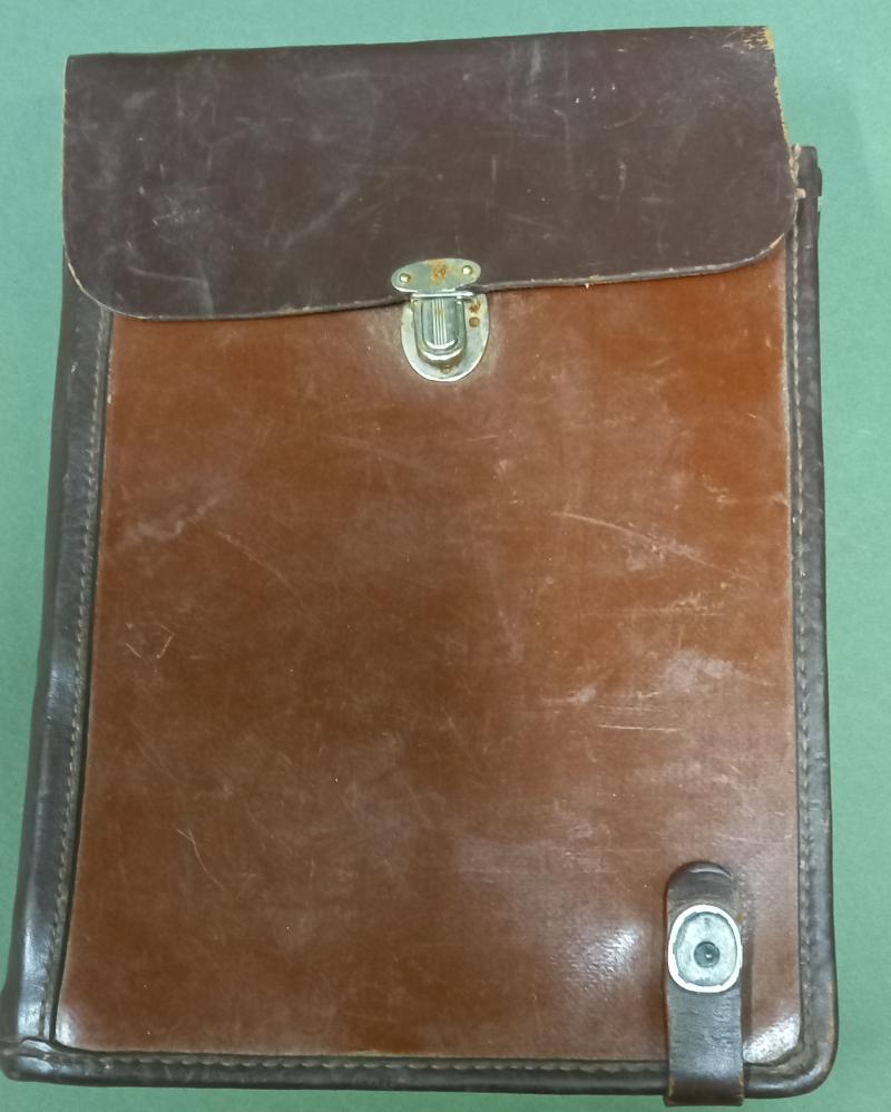 SOVIET ARMY OFFICERS  M-60 'TABLE' MAP CASE