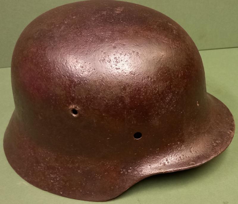 WW2 GERMAN  M-35 STEEL HELMET