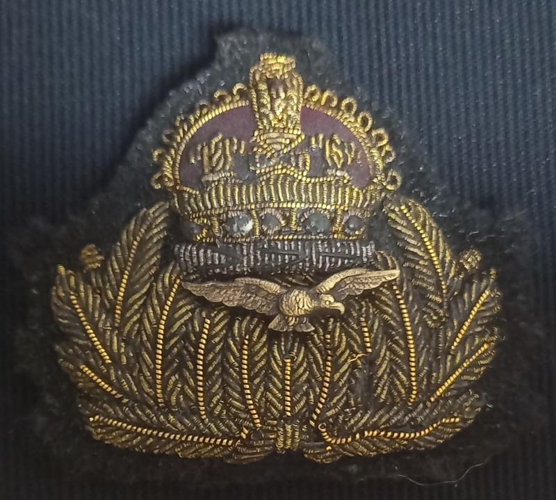 Royal Naval Air Service Officer’s Cap Badge.