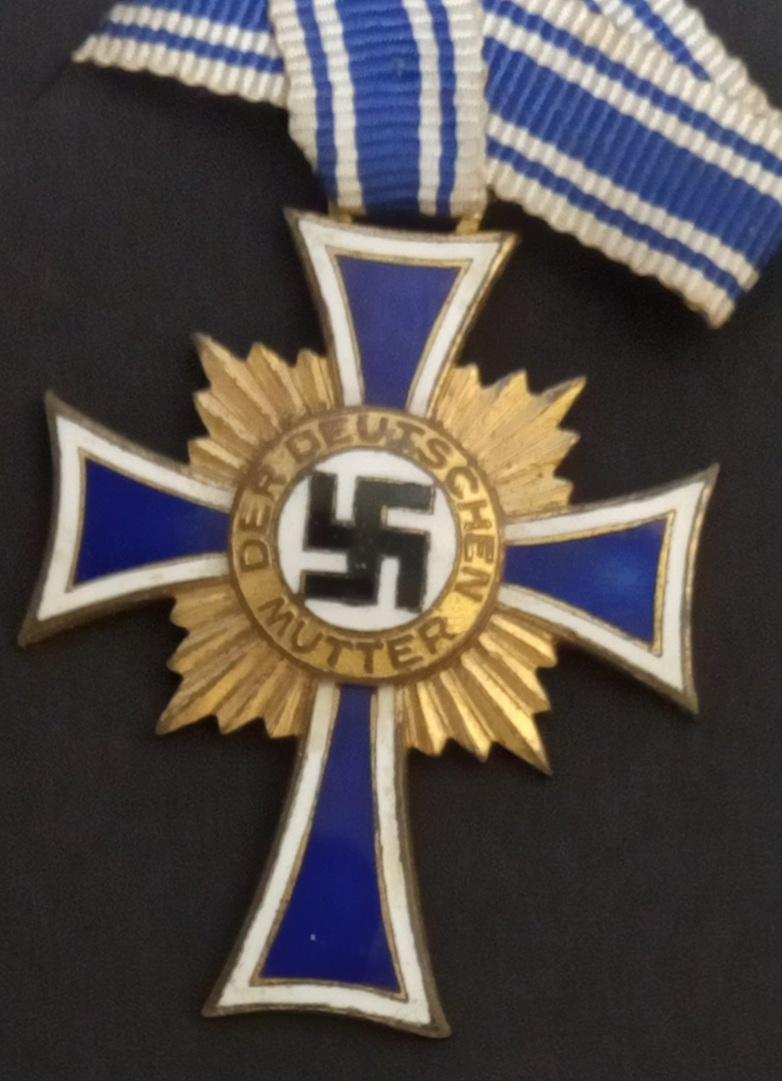 WW2 GERMAN CROSS OF HONOUR OF THE GERMAN MOTHER