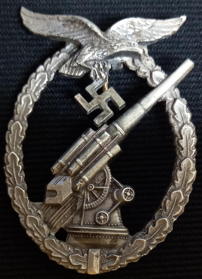 ANTI-AIRCRAFT FLAK   BATTLE BADGE  (LUFTWAFFE)