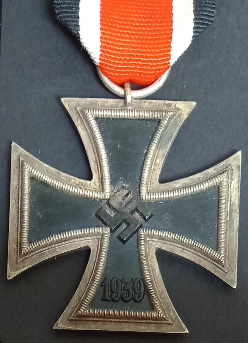 GERMAN WWII IRON CROSS 2ND CLASS