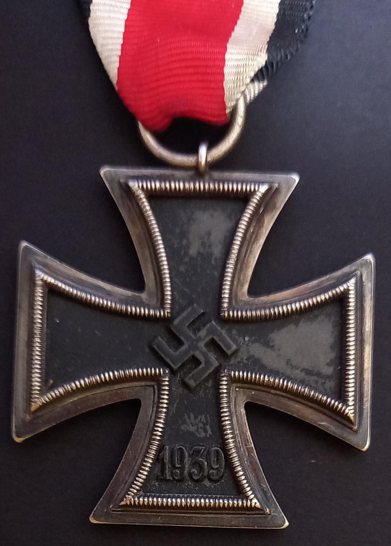 GERMAN WWII IRON CROSS  2ND CLASS