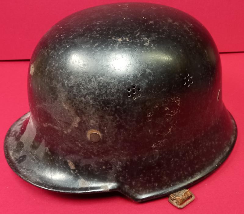 GERMAN WWII M34 POLICE/FIRE STEEL HELMET.