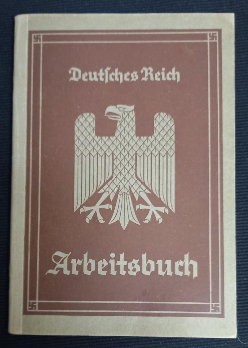 DEUTSCHES REICH ARBEITSBUCH .