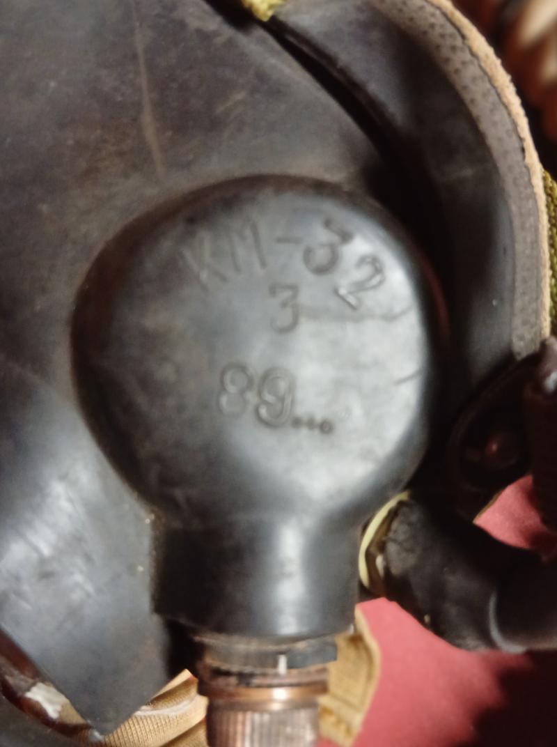 Soviet KM 32 Airforce Pilots Oxygen Mask.