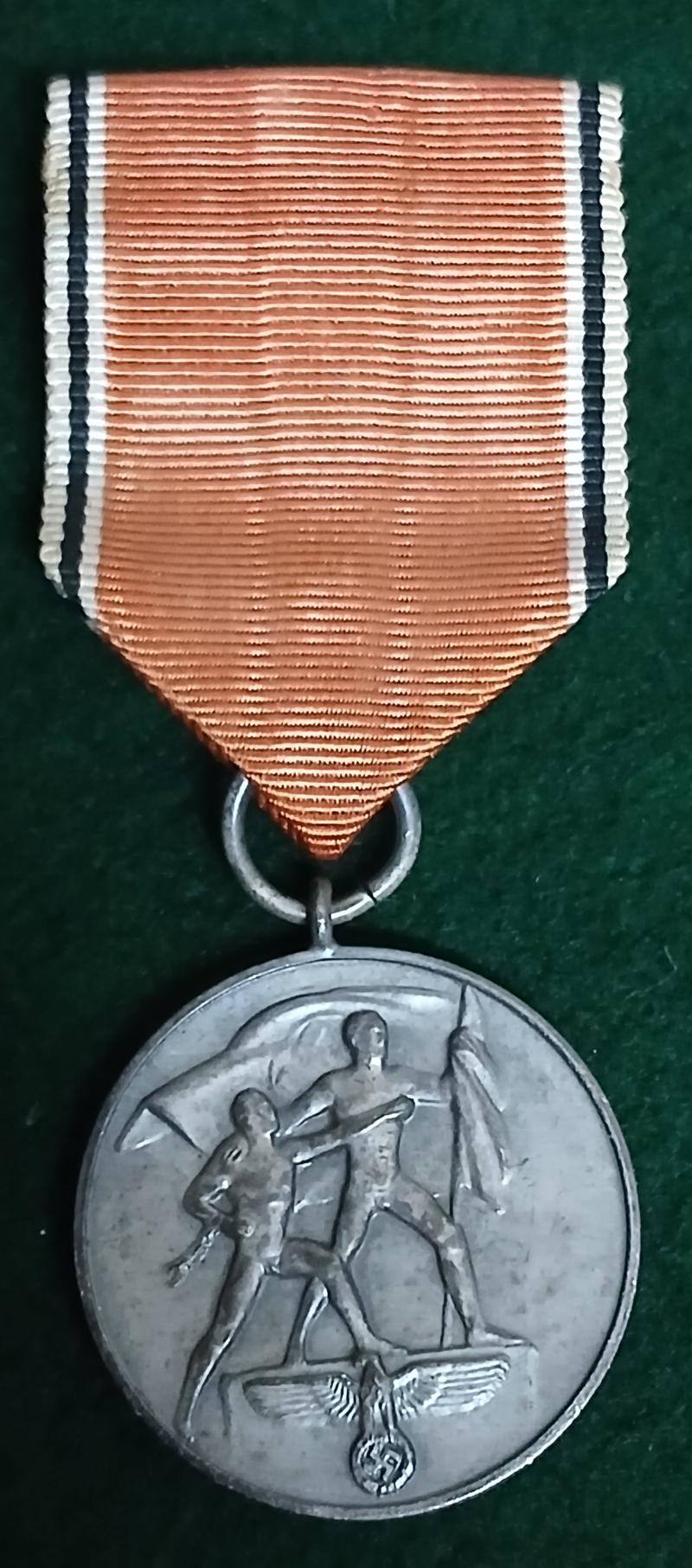 WW2 GERMAN ARMY COMEMORITIVE MEDAL FOR ENTRY INTO AUSTRIA