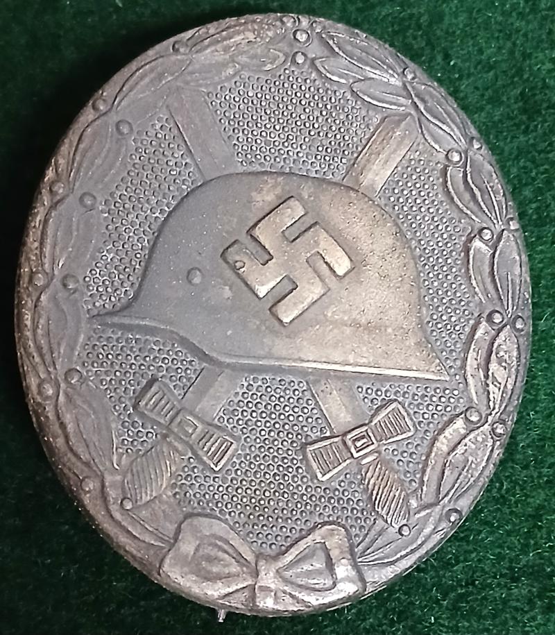 WW2 GERMAN SILVER WOUND BADGE
