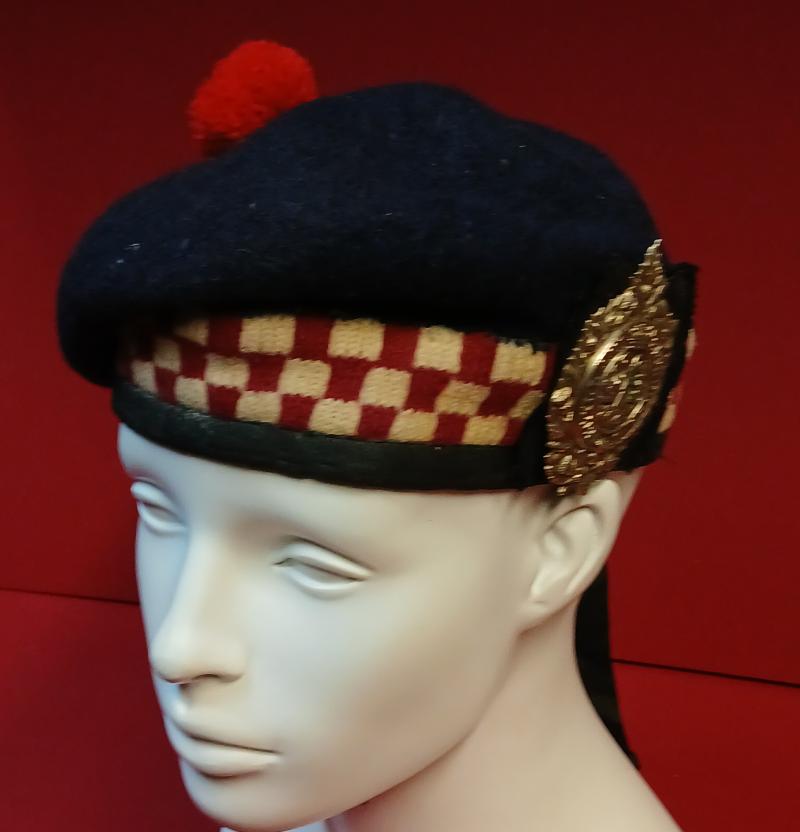 SCOTTISH REGIMENT WW2 TYPE BLUE KILMARNOCK BONNET . .