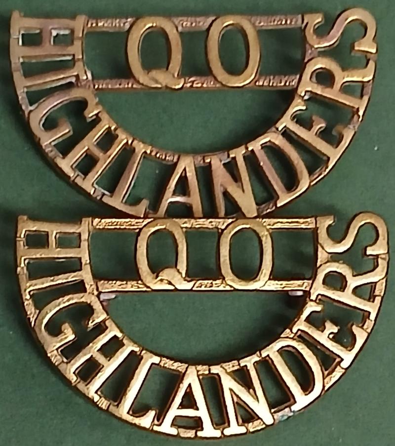 THE QUEENS OWN HIGHLANDERS