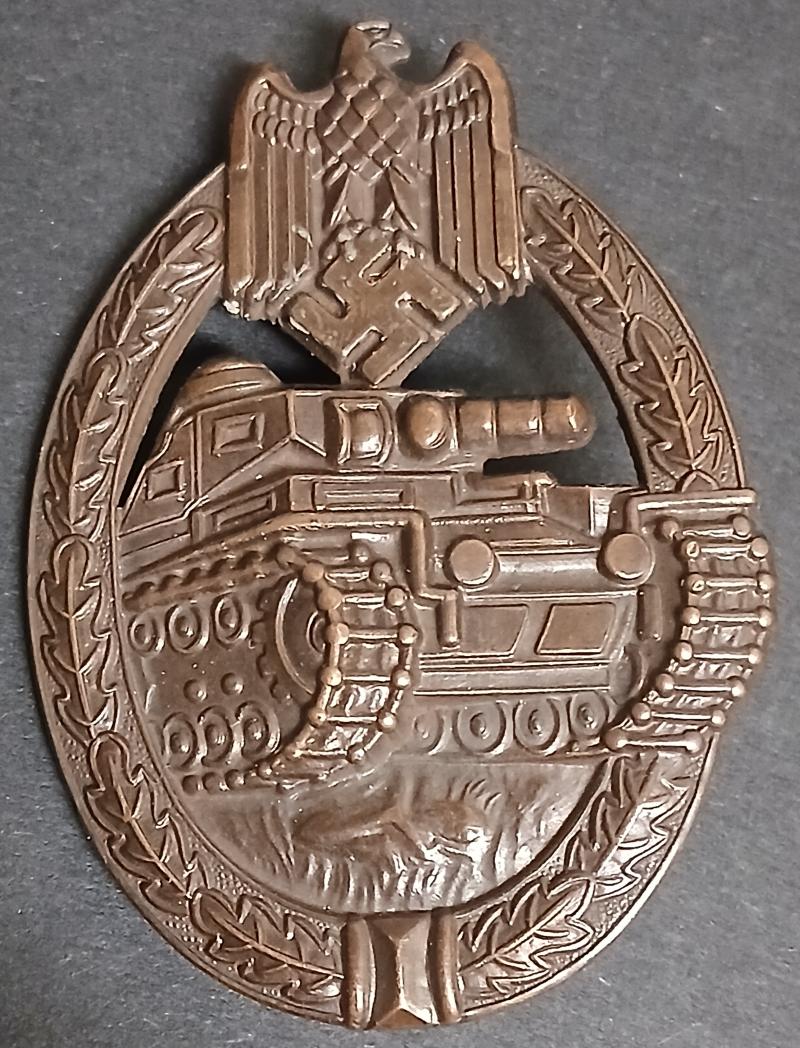 WW2 GERMAN TANK BATTLE BADGE, BRONZE .