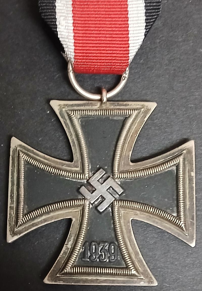 WW2 GERMAN IRON CROSS 2ND CLASS