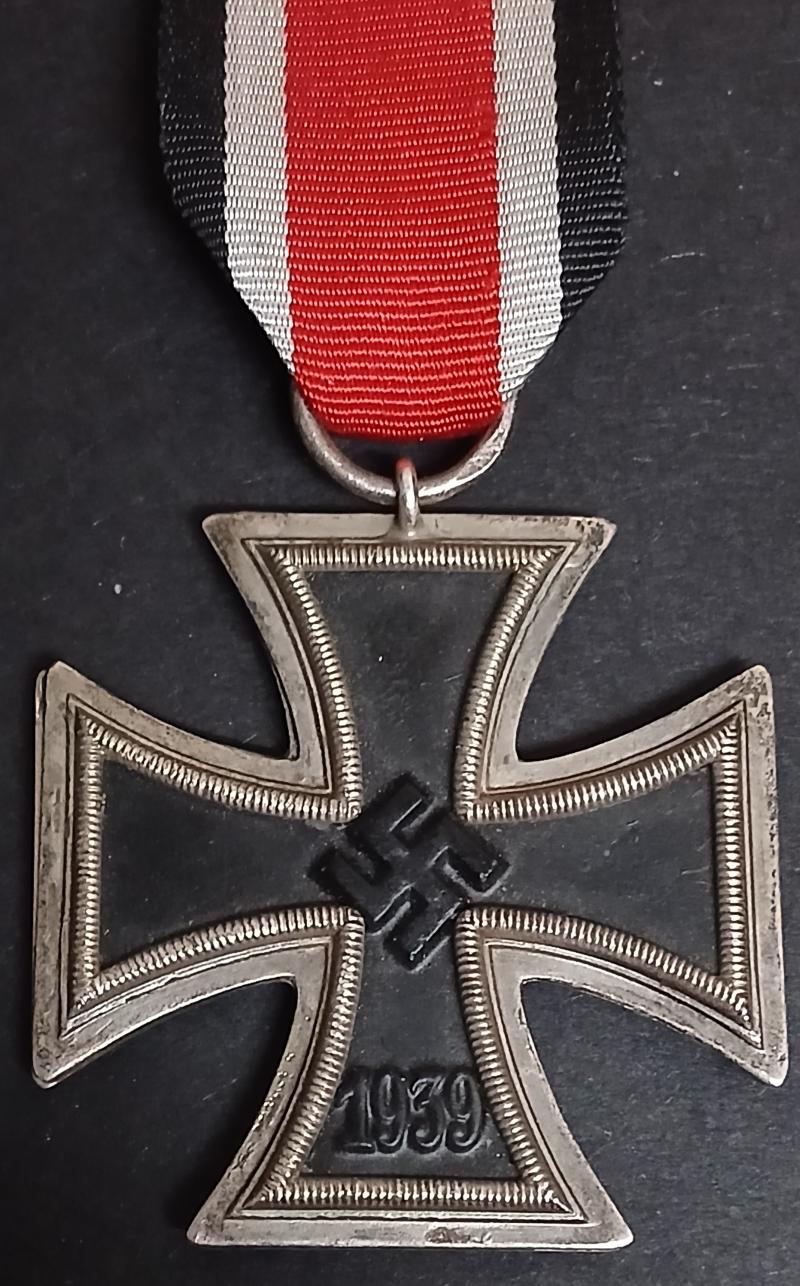 WW2 GERMAN IRON CROSS 2ND CLASS