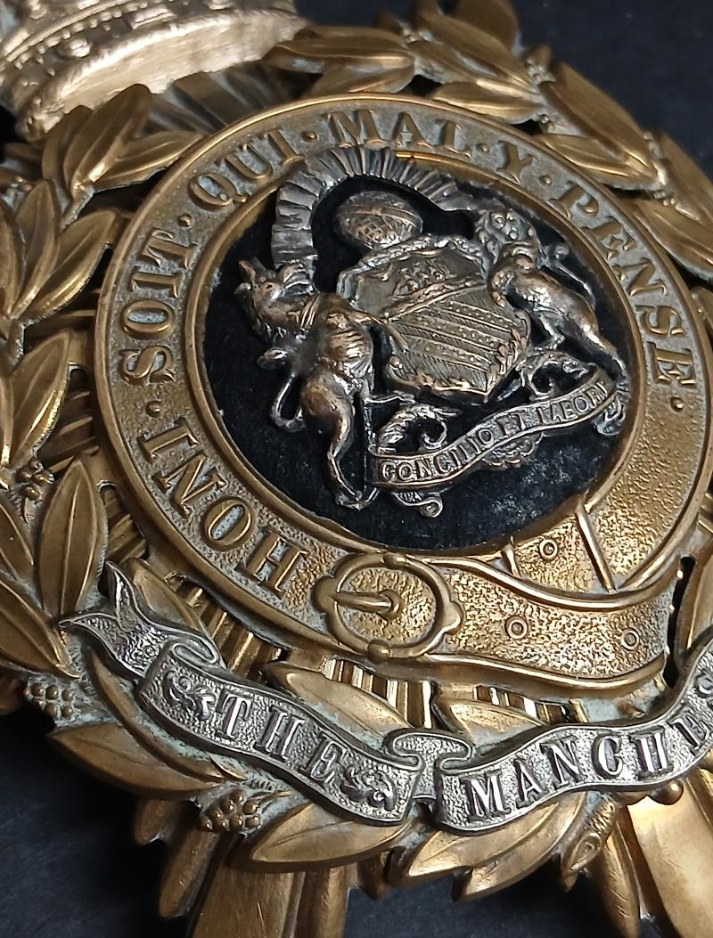 THE MANCHESTER REGIMENT .